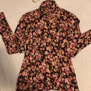 Floral Turtleneck Long Sleeve from @forever21 🌸